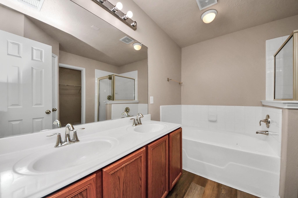 1818 Fergus Park Court - Photo 25