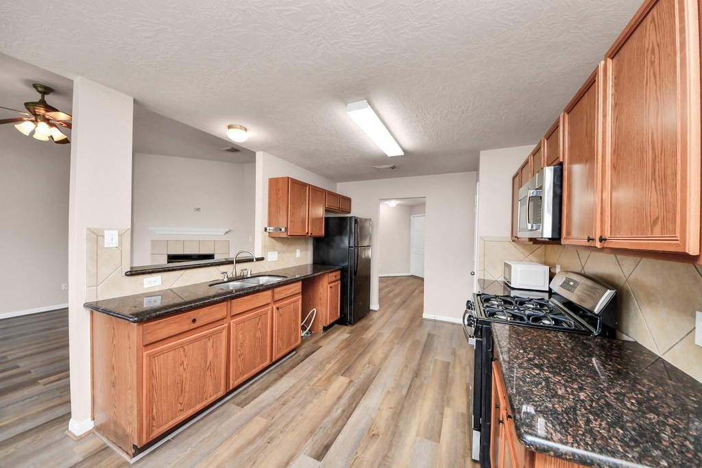 1818 Fergus Park Court - Photo 19