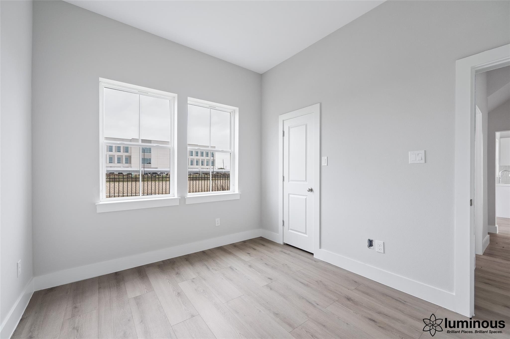 6702 Metro Boulevard - Photo 13