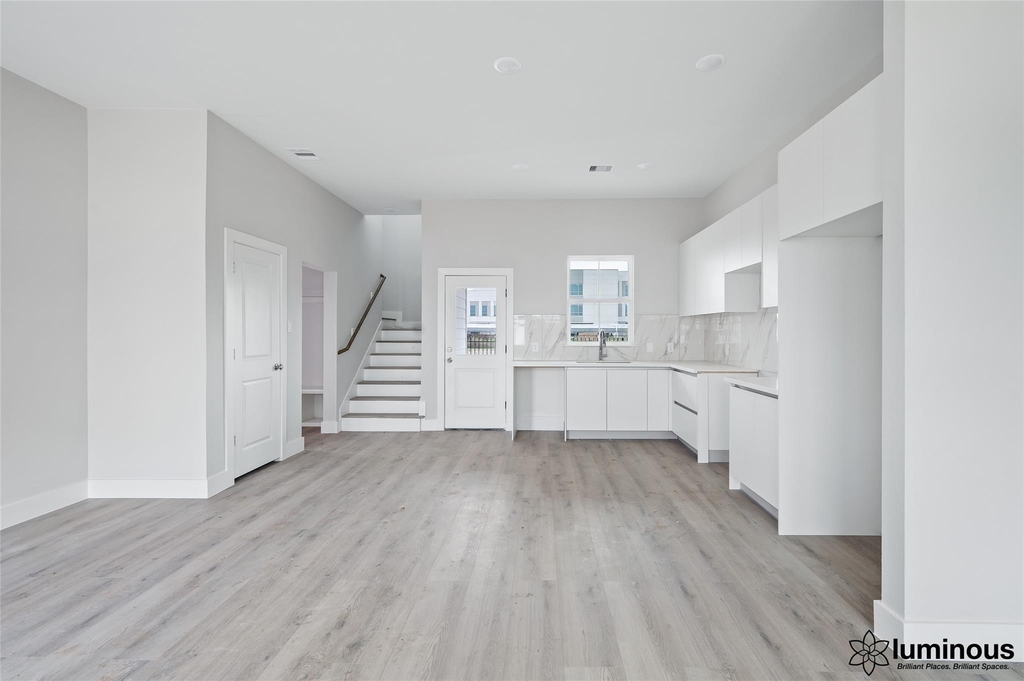 6702 Metro Boulevard - Photo 8