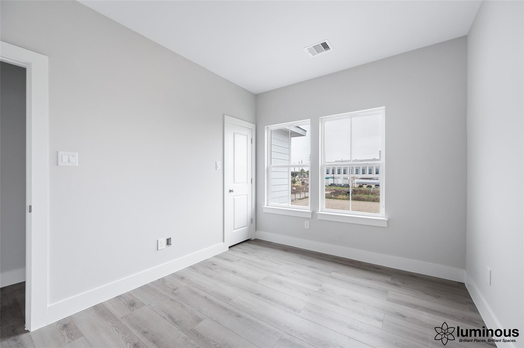 6702 Metro Boulevard - Photo 0