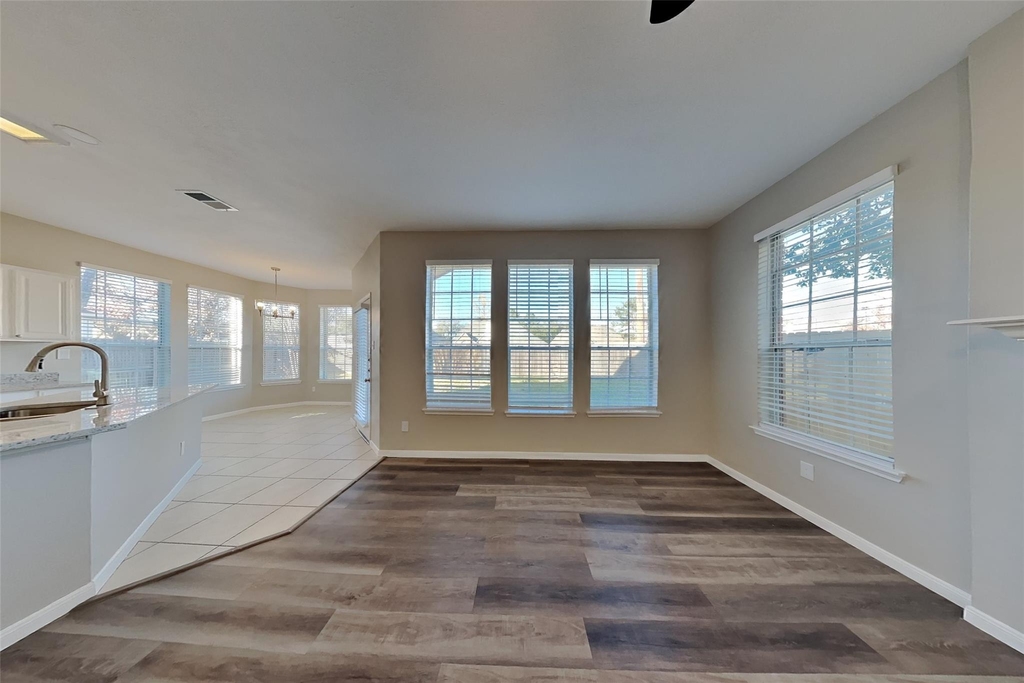 9658 Therrell Drive - Photo 3