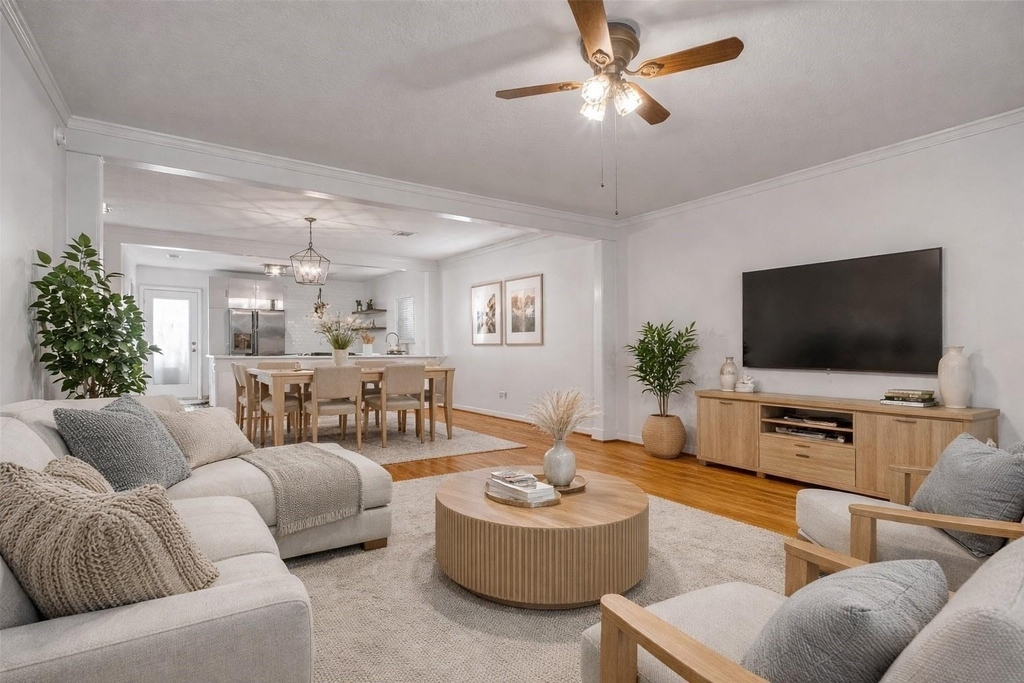 905 Kern Street - Photo 1