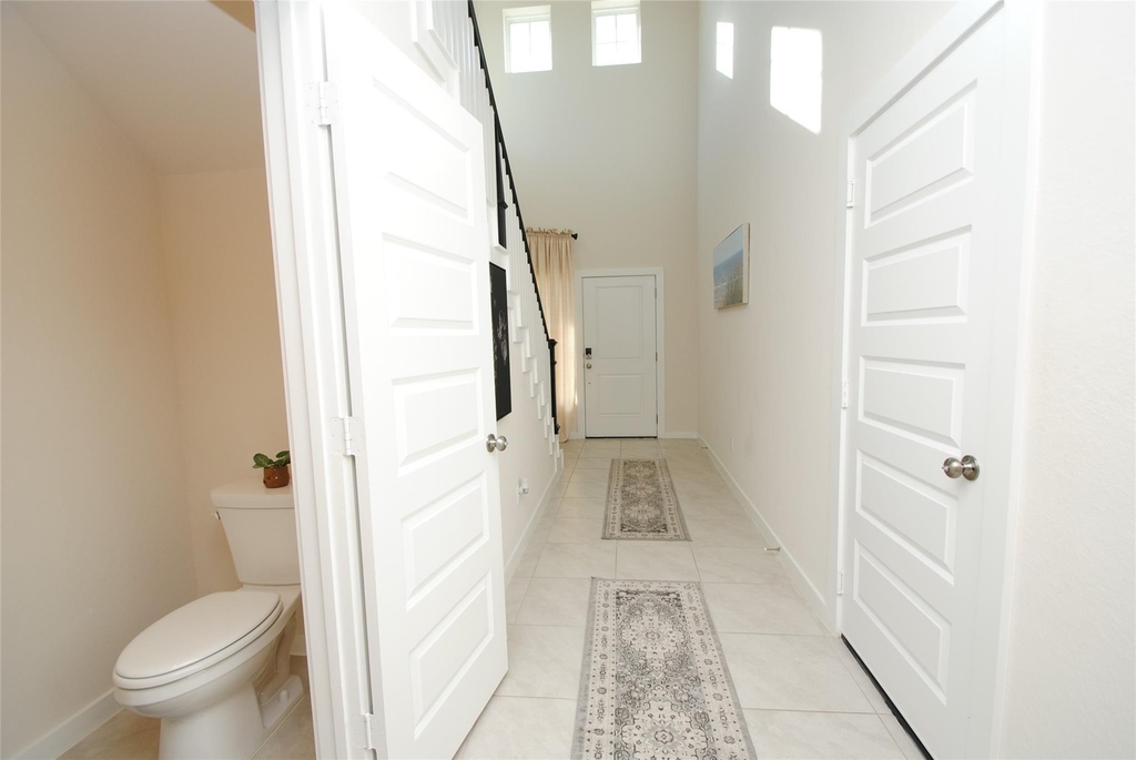 7143 Clearwater Cove Drive - Photo 2