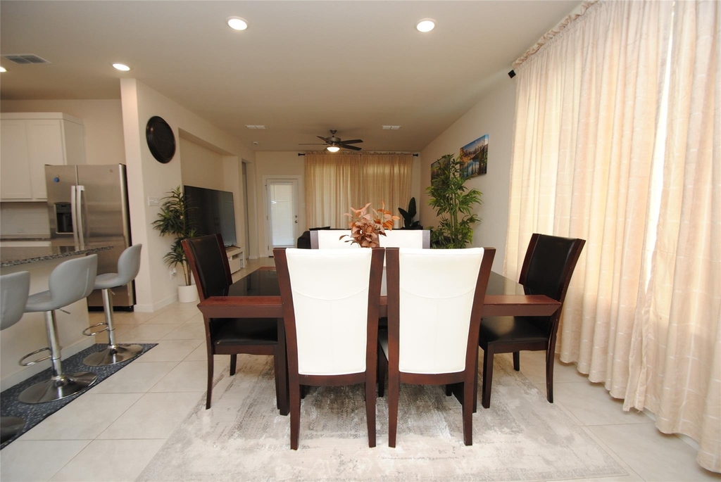7143 Clearwater Cove Drive - Photo 3