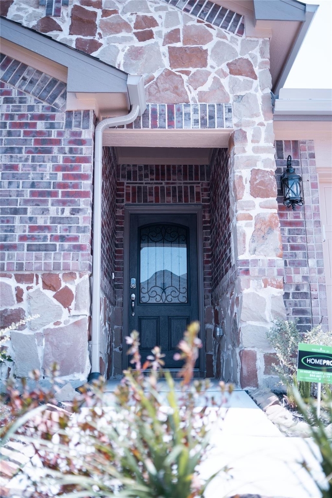 8015 Virginia Drive - Photo 2