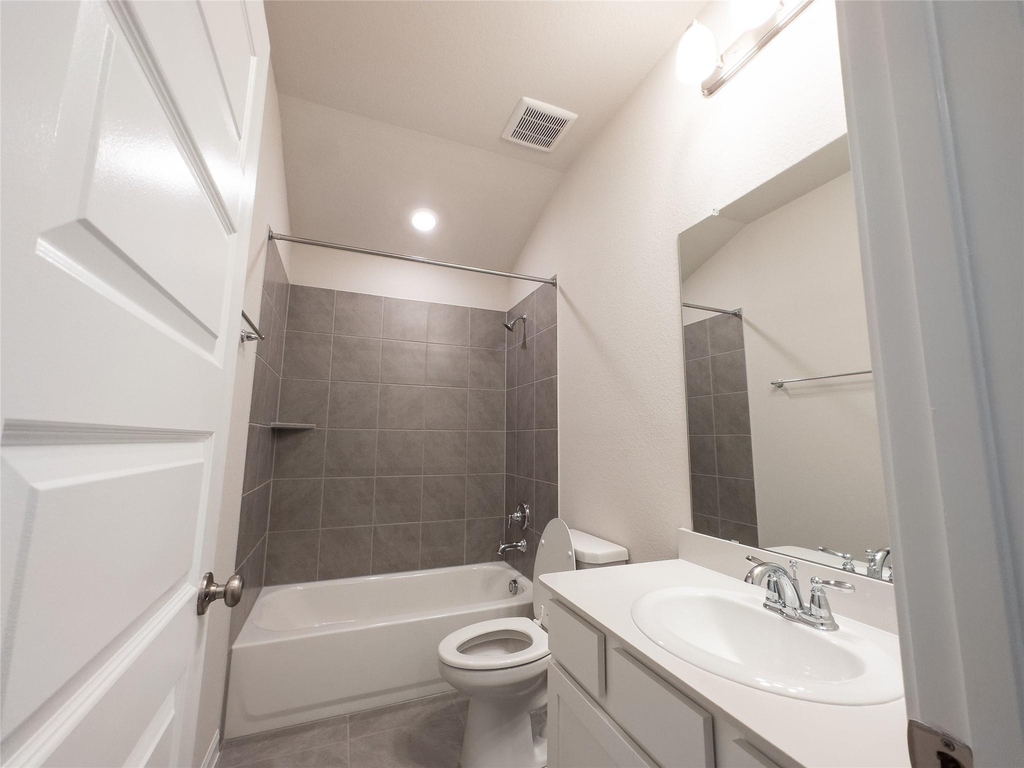 8015 Virginia Drive - Photo 10