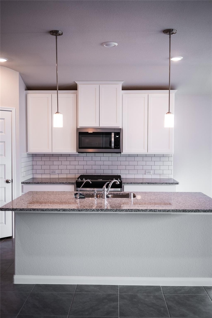 8015 Virginia Drive - Photo 3