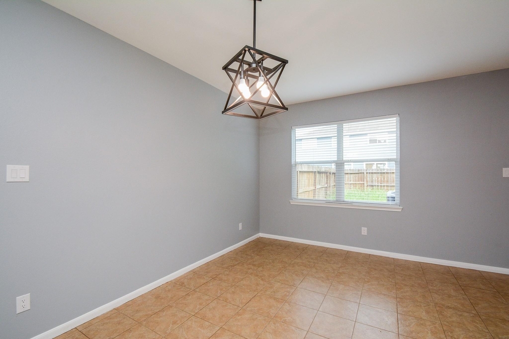 6418 Waldron Drive - Photo 5