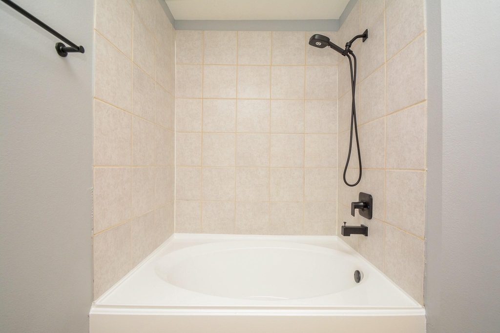 6418 Waldron Drive - Photo 11