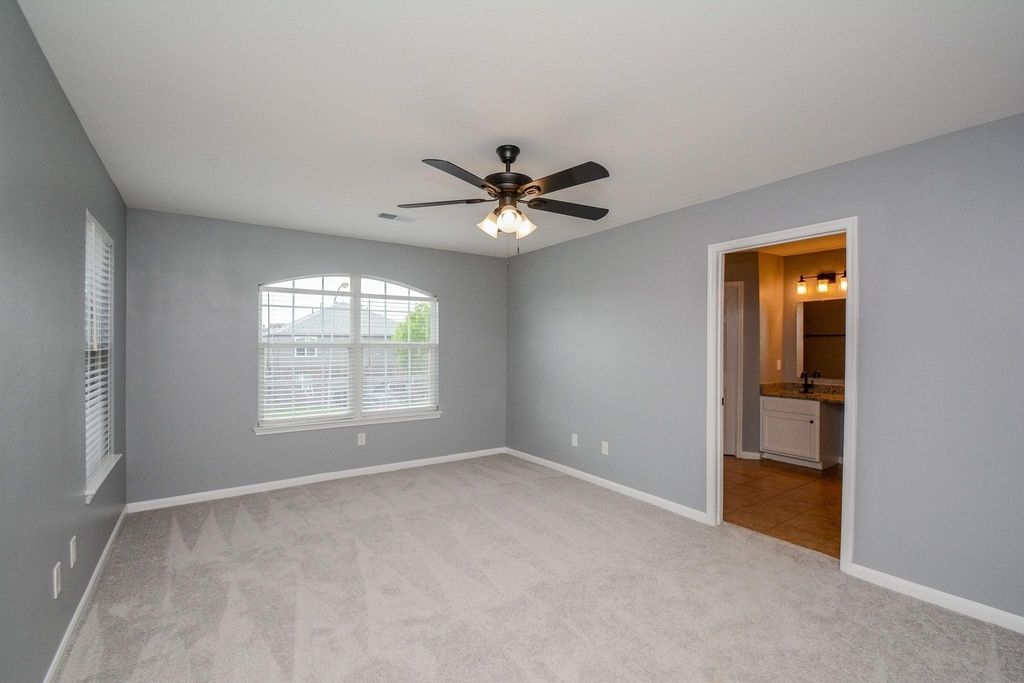 6418 Waldron Drive - Photo 7