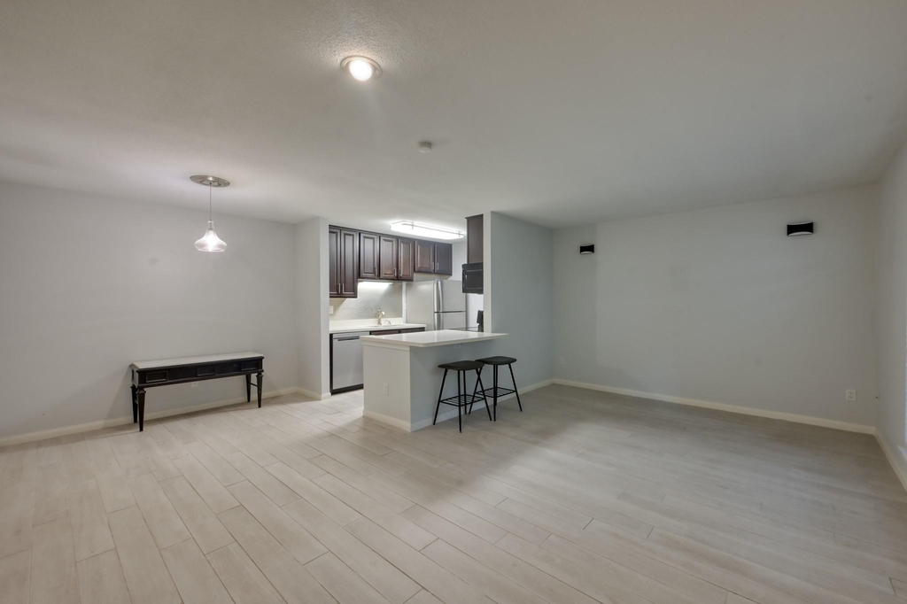 1860 White Oak Drive - Photo 6