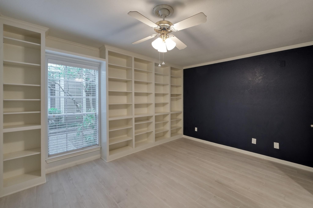 1860 White Oak Drive - Photo 18