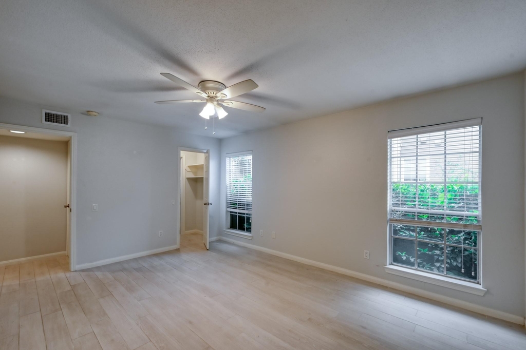 1860 White Oak Drive - Photo 22
