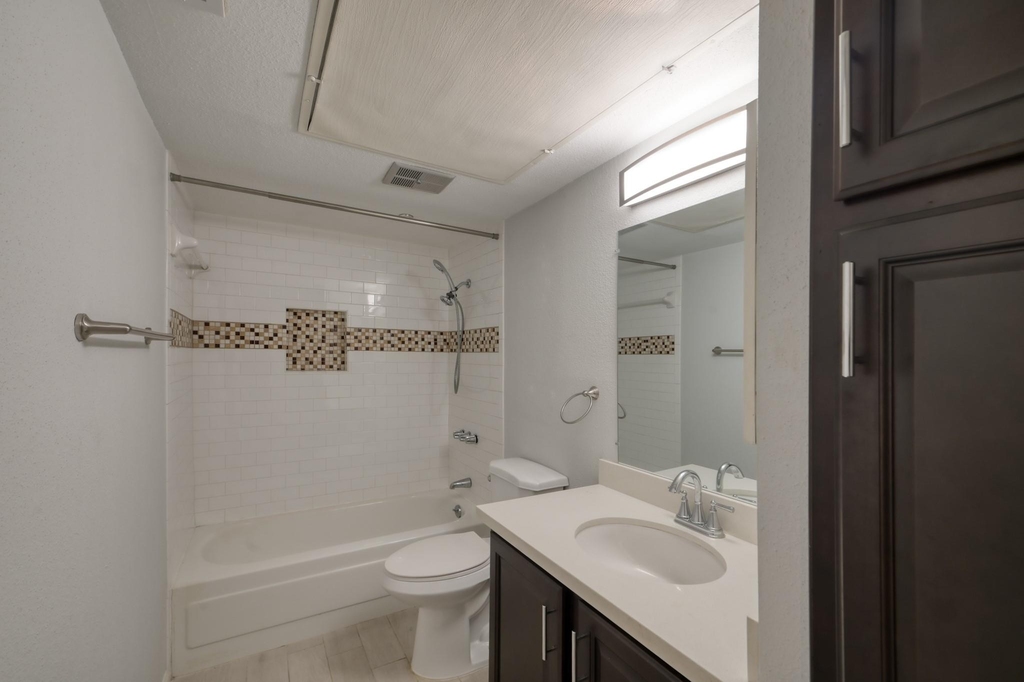 1860 White Oak Drive - Photo 16