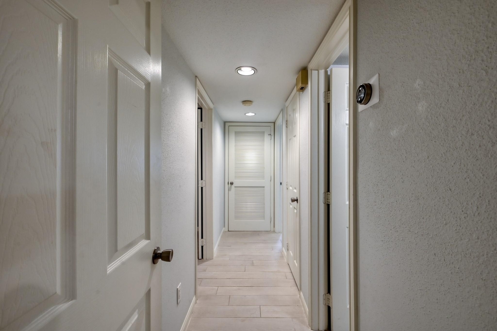 1860 White Oak Drive - Photo 15