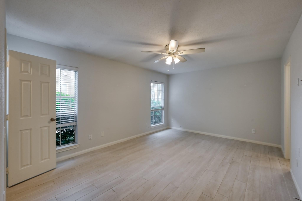 1860 White Oak Drive - Photo 23