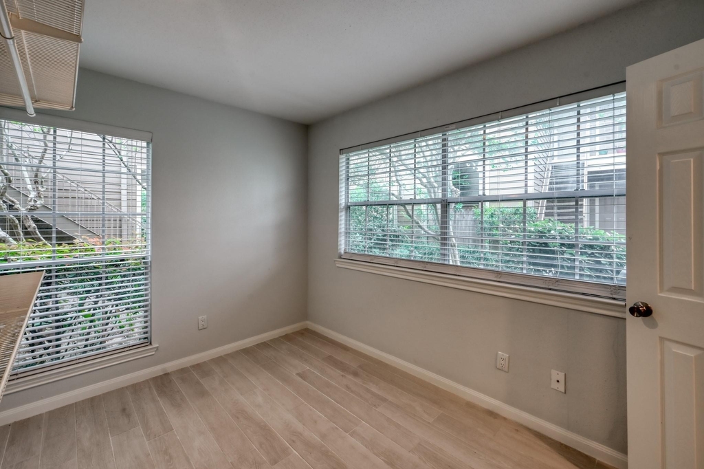 1860 White Oak Drive - Photo 28