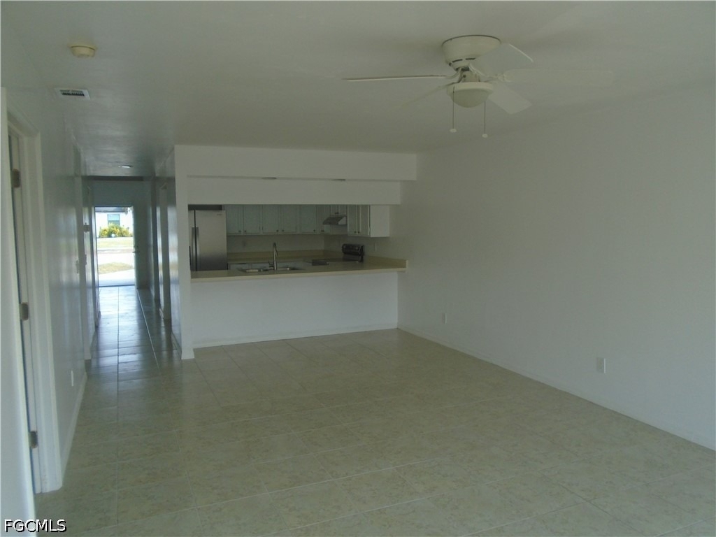 1228 Sw Trafalgar Parkway - Photo 4
