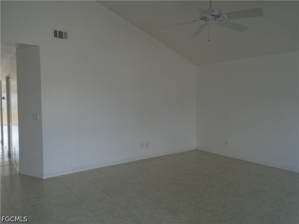 1228 Sw Trafalgar Parkway - Photo 1