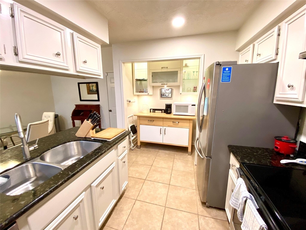 7350 Kirby Drive - Photo 5