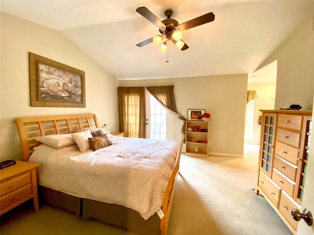 7350 Kirby Drive - Photo 10