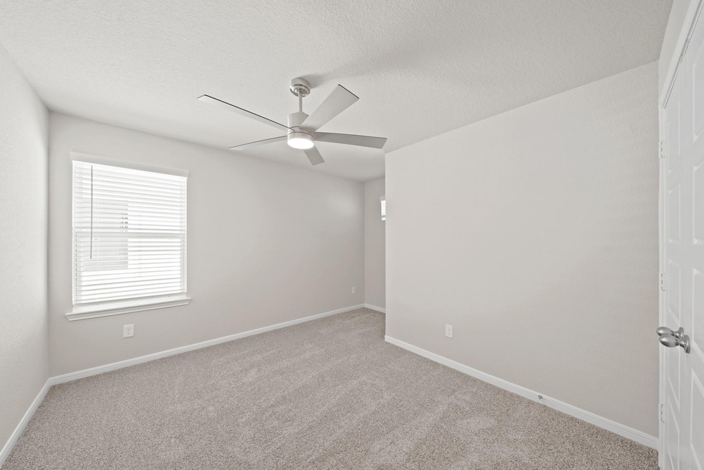 835 Red Oakland Drive - Photo 9