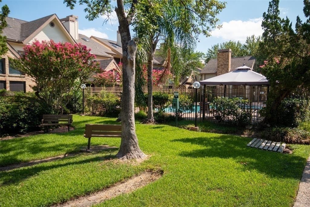 2425 Holly Hall Street - Photo 5