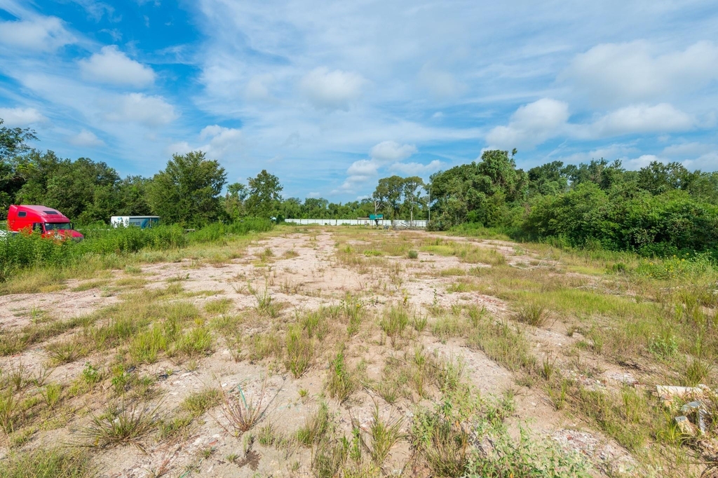1353 Siedel Road - Photo 12