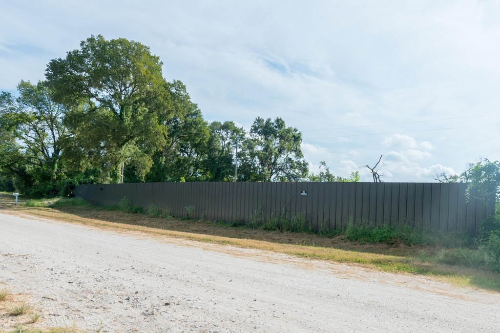 1353 Siedel Road - Photo 5