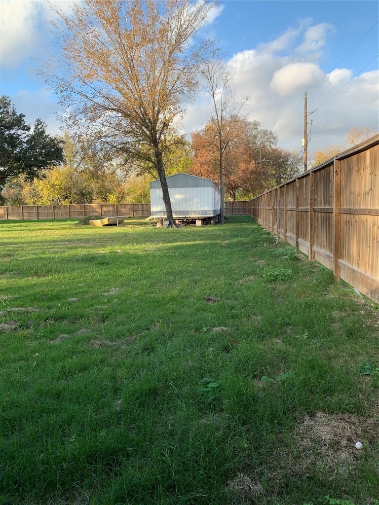 7702 Fairview Street - Photo 7