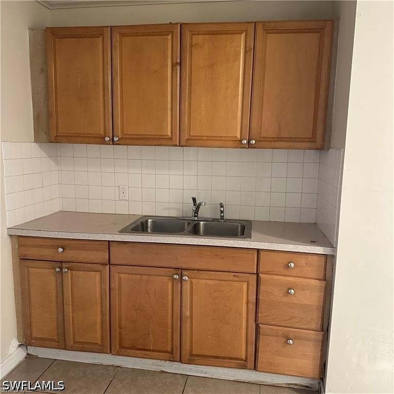 706 Arianne Court - Photo 18