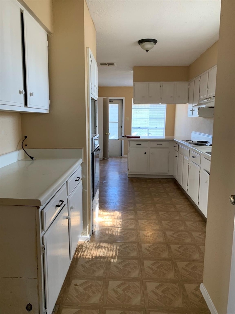 722 Stephanie Drive - Photo 16