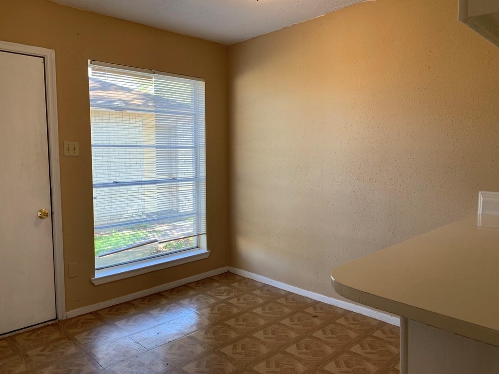 722 Stephanie Drive - Photo 17
