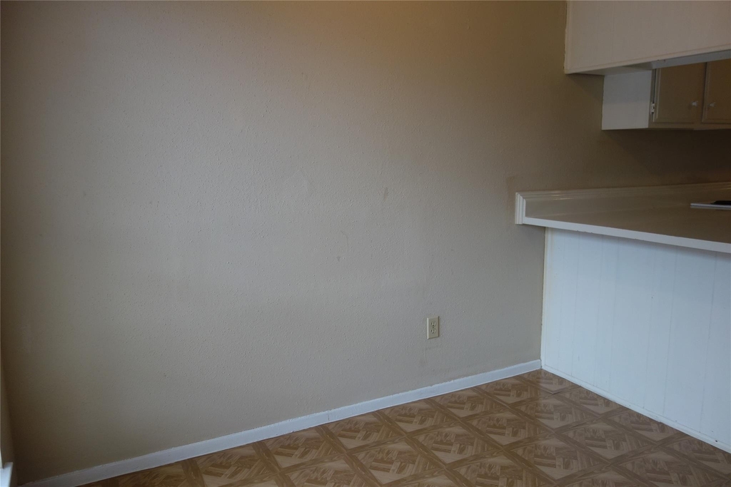 722 Stephanie Drive - Photo 9