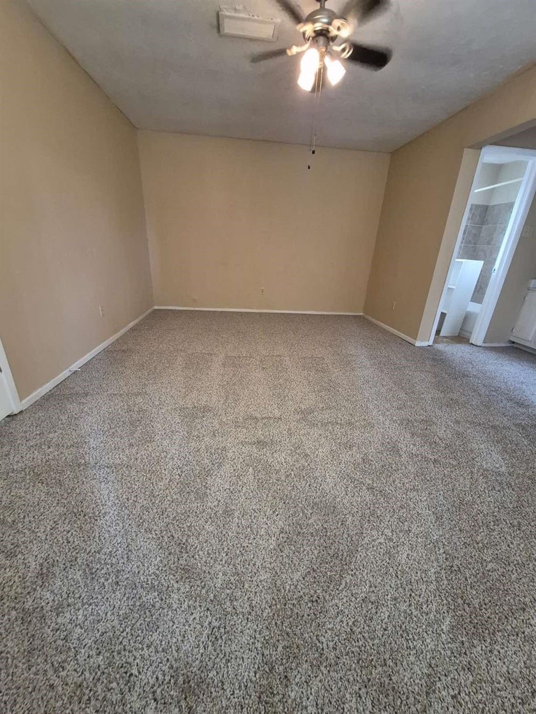 722 Stephanie Drive - Photo 18