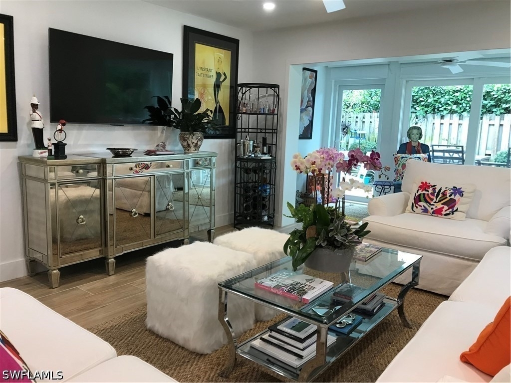 302 2nd Street S - Photo 0