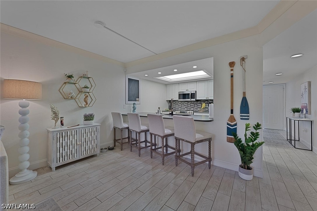154 Cypress Way E - Photo 2
