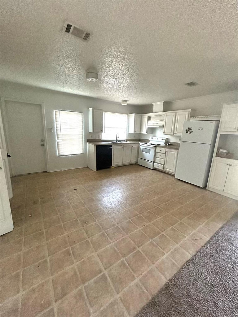 11810 Greenglen Drive - Photo 4