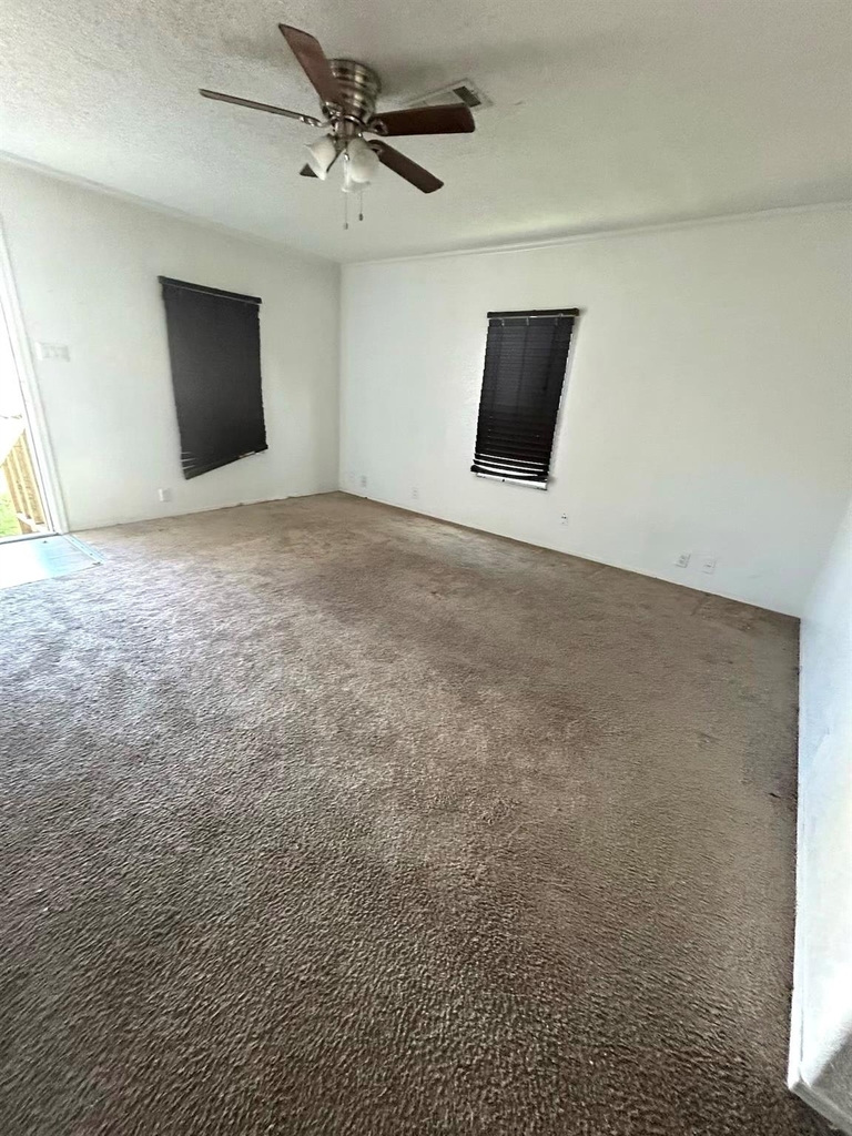 11810 Greenglen Drive - Photo 3