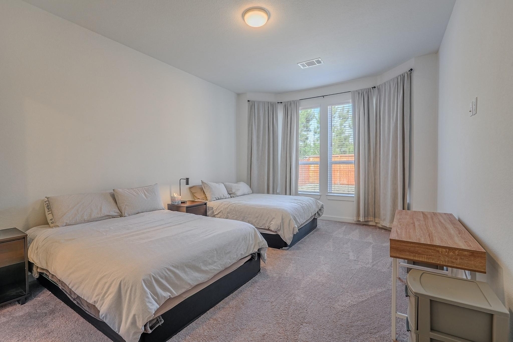 662 Lost Maples Bend Lane - Photo 15