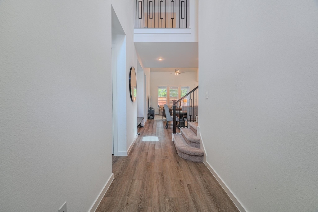 662 Lost Maples Bend Lane - Photo 4