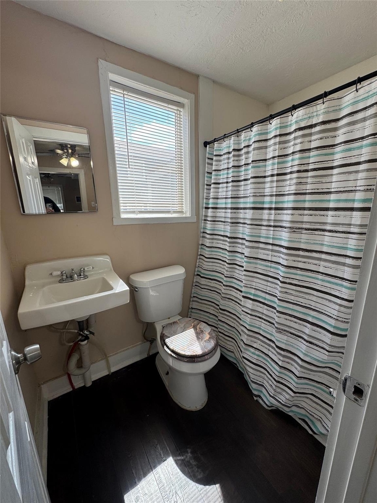 7018 Avenue F - Photo 6