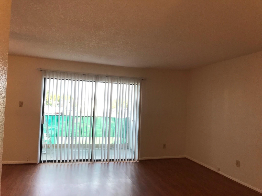 2826 S Bartell Drive - Photo 4
