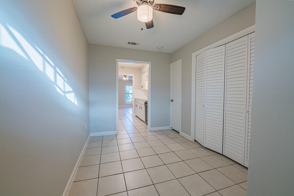 8124 Beech Cove Lane - Photo 10