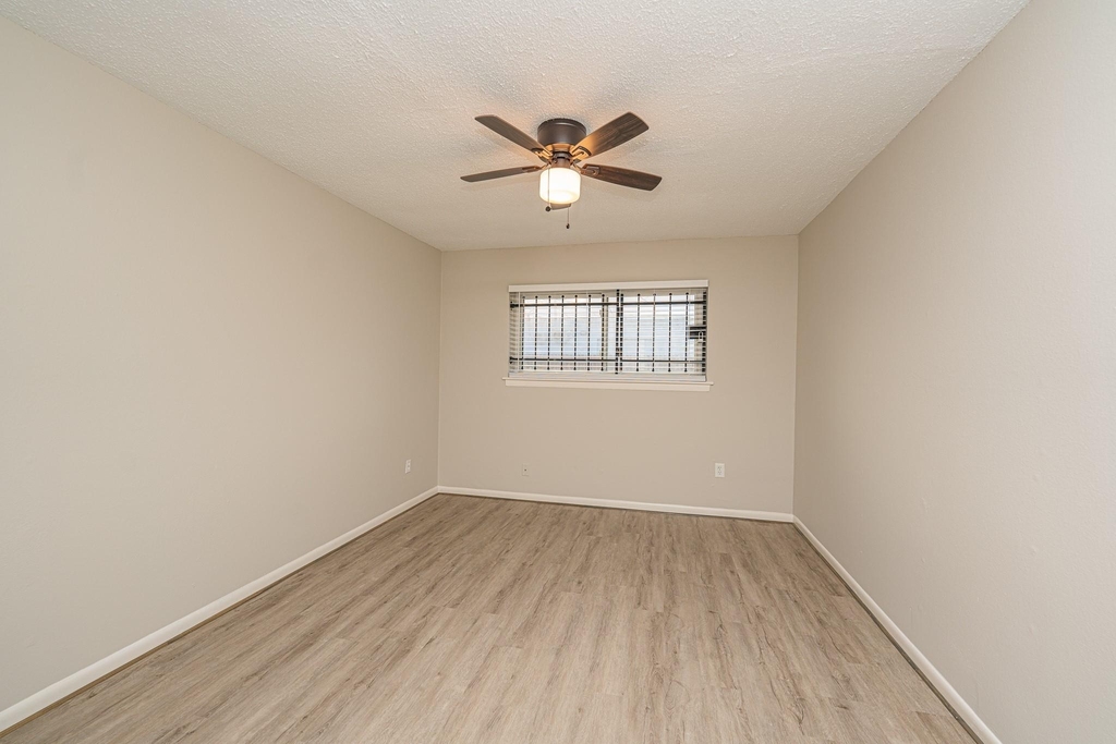8124 Beech Cove Lane - Photo 13