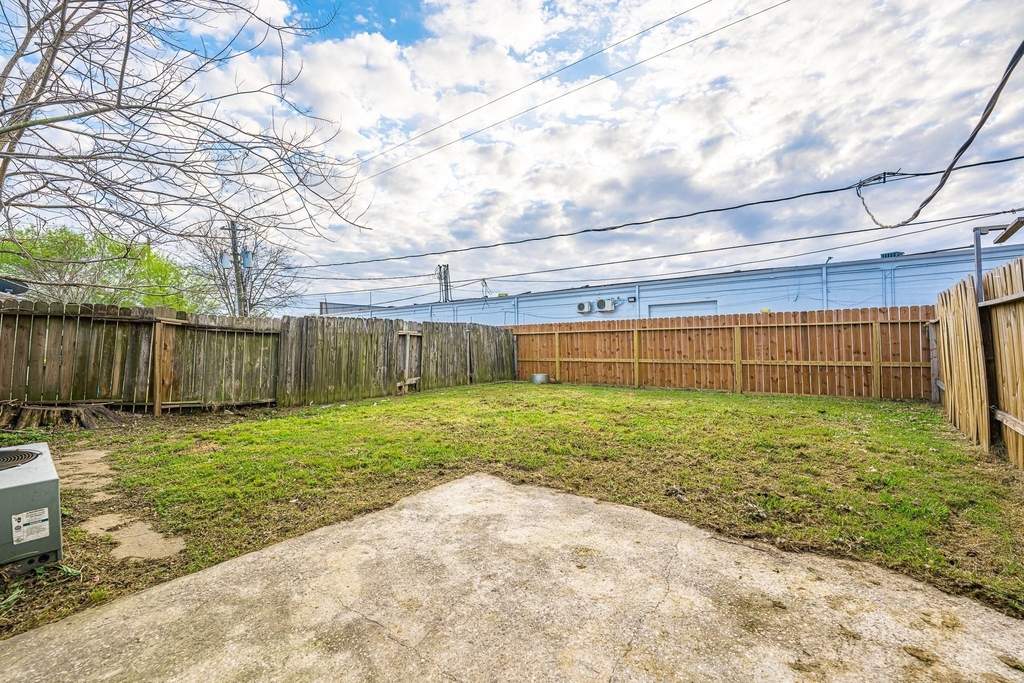 8124 Beech Cove Lane - Photo 17