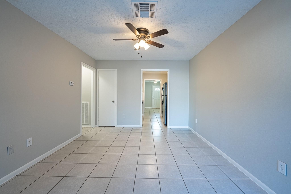 8124 Beech Cove Lane - Photo 3