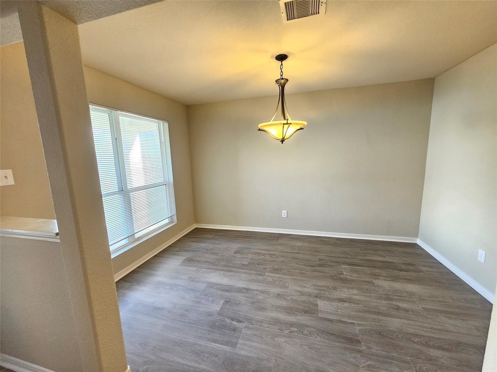 11015 Walkup Way - Photo 4