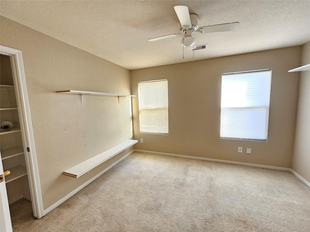 11015 Walkup Way - Photo 20